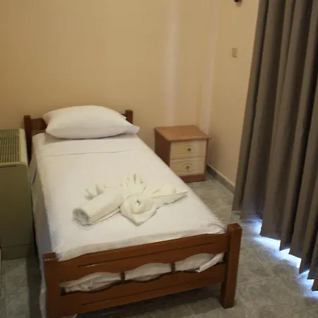 Mondo Hotel *