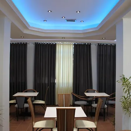 Hotel Mondo