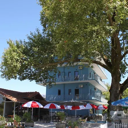 Hotel Mondo *