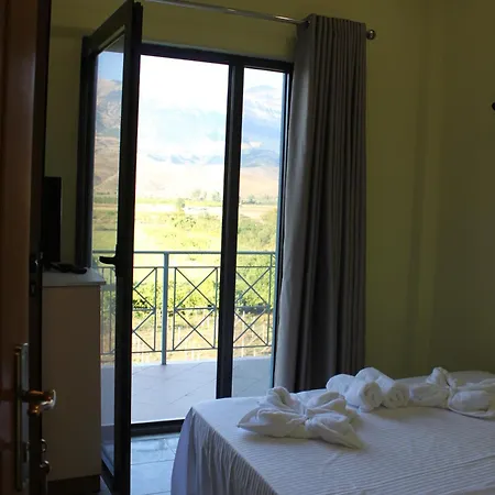 Hotel Mondo *