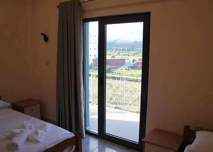 Hotel Mondo * Gjirokastër
